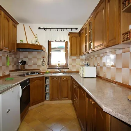 Holiday home Bella *