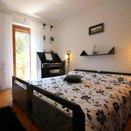 Holiday home Bella *